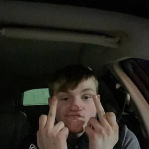 Meet your Posher, Aaron